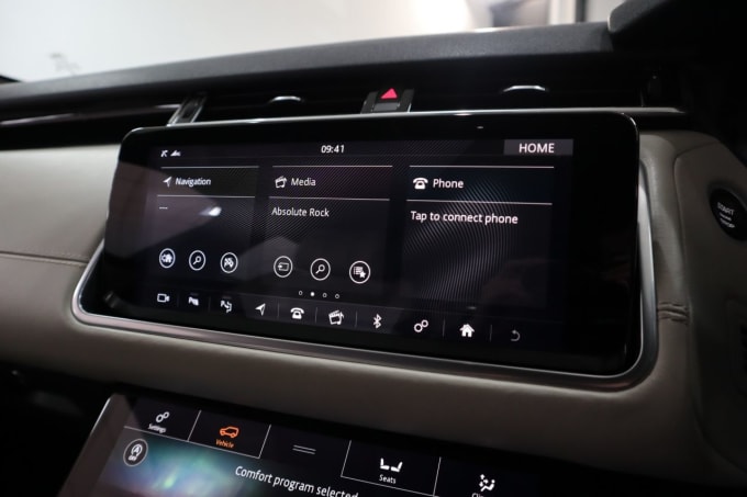2025 Land Rover Range Rover Velar