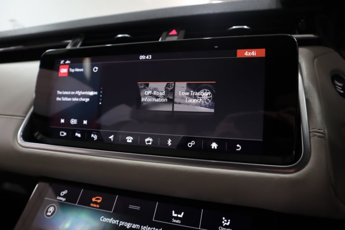2025 Land Rover Range Rover Velar