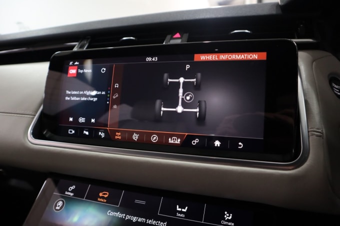 2025 Land Rover Range Rover Velar