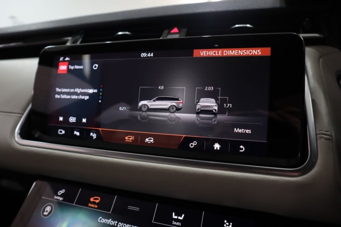 2025 Land Rover Range Rover Velar