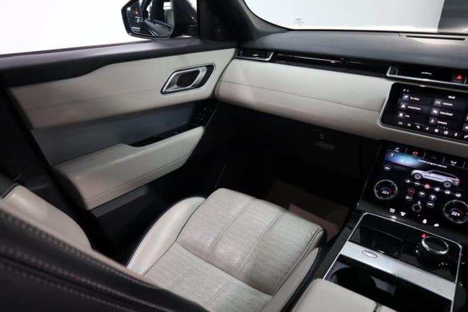 2025 Land Rover Range Rover Velar