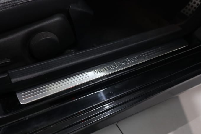 2025 Mercedes-benz C-class