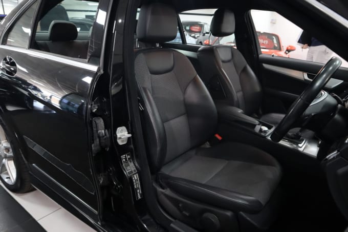 2025 Mercedes-benz C-class
