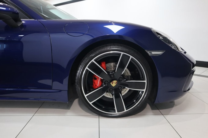 2025 Porsche 718 Cayman