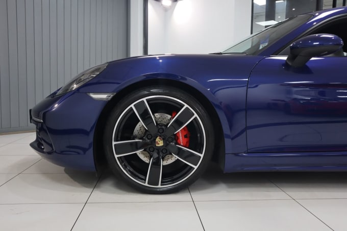 2025 Porsche 718 Cayman