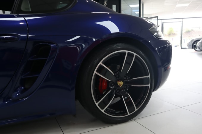 2025 Porsche 718 Cayman