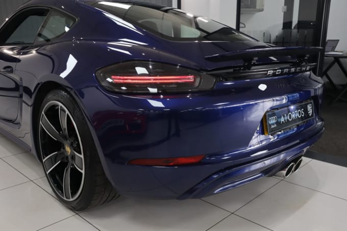 2025 Porsche 718 Cayman