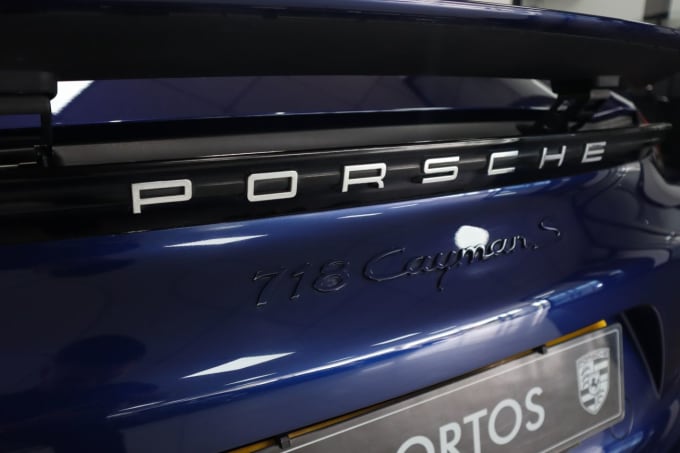2025 Porsche 718 Cayman