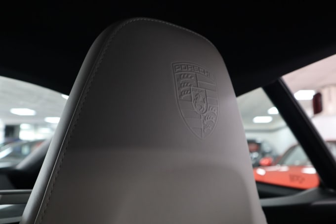 2025 Porsche 718 Cayman