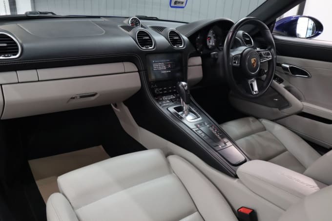 2025 Porsche 718 Cayman
