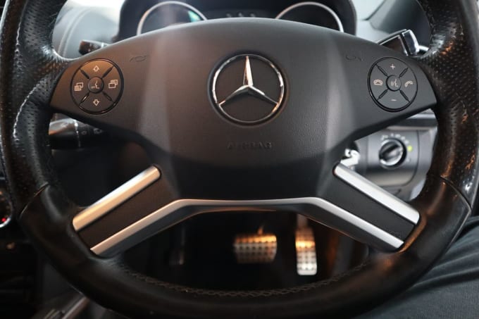 2025 Mercedes-benz M-class