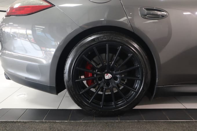 2025 Porsche Panamera