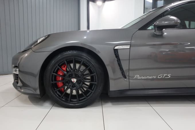 2025 Porsche Panamera