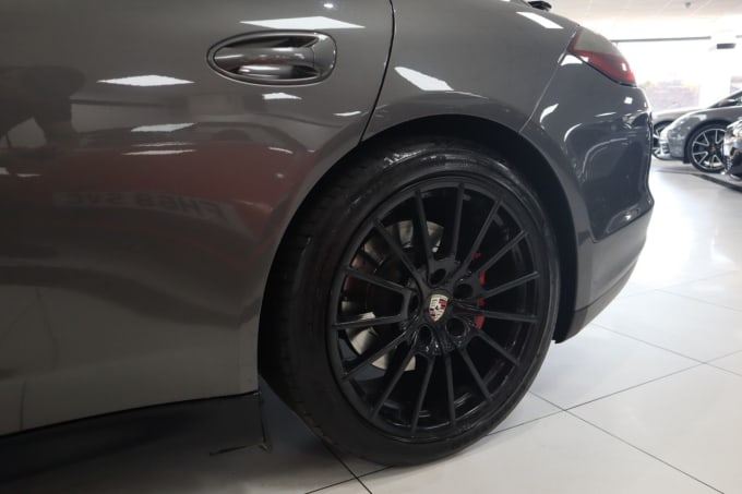 2025 Porsche Panamera