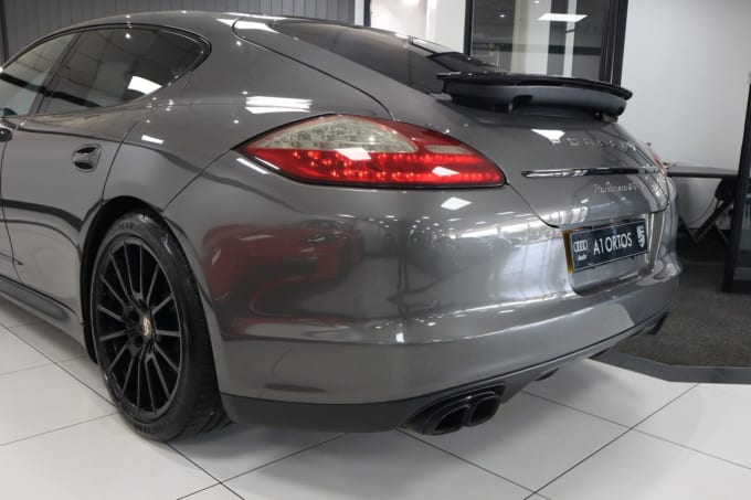2025 Porsche Panamera