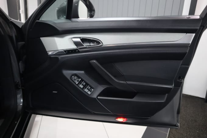 2025 Porsche Panamera