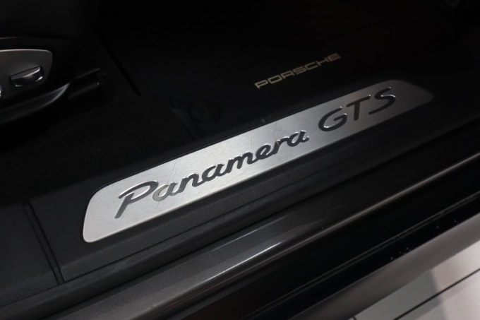 2025 Porsche Panamera