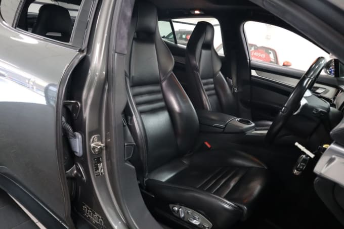 2025 Porsche Panamera