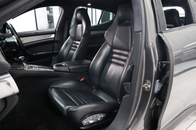 2025 Porsche Panamera