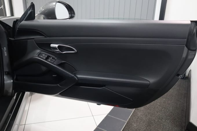 2025 Porsche Cayman