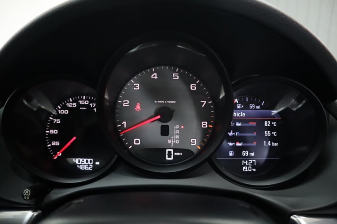 2025 Porsche Cayman