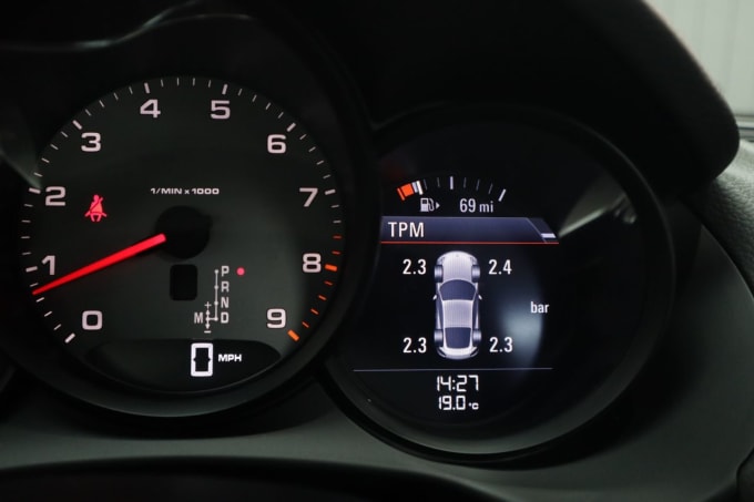 2025 Porsche Cayman