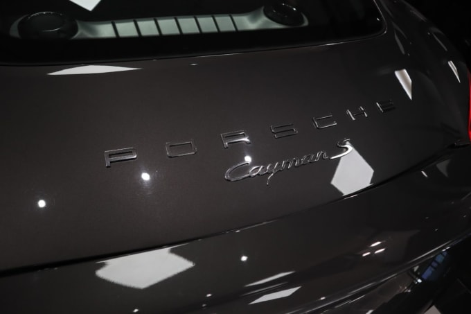 2025 Porsche Cayman