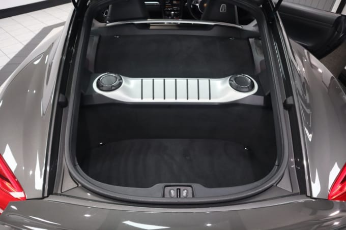 2025 Porsche Cayman