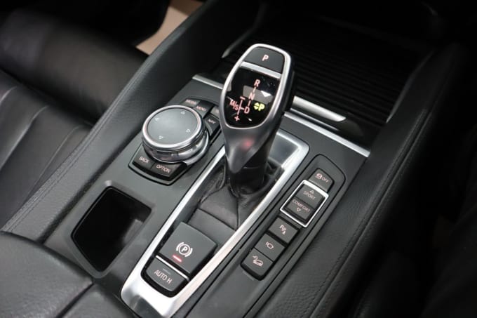 2025 BMW X6