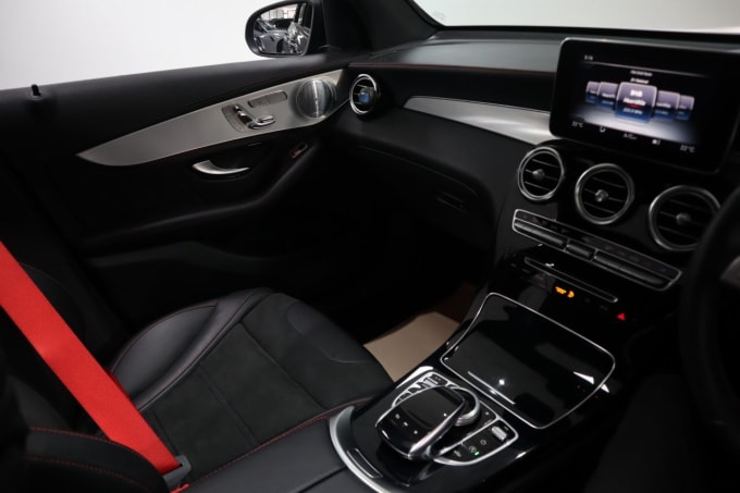 2025 Mercedes-benz Glc Class