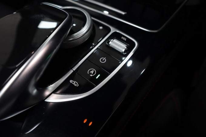 2025 Mercedes-benz Glc Class