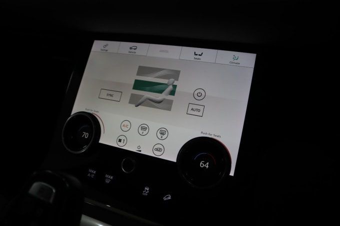 2025 Land Rover Range Rover Evoque