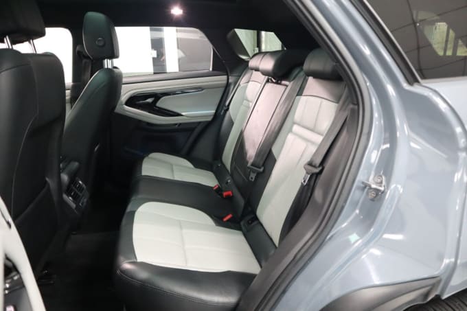 2025 Land Rover Range Rover Evoque