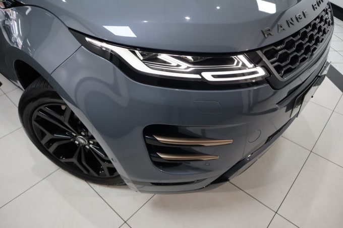 2025 Land Rover Range Rover Evoque