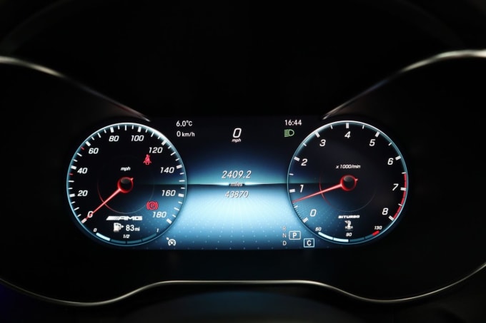 2025 Mercedes-benz C-class