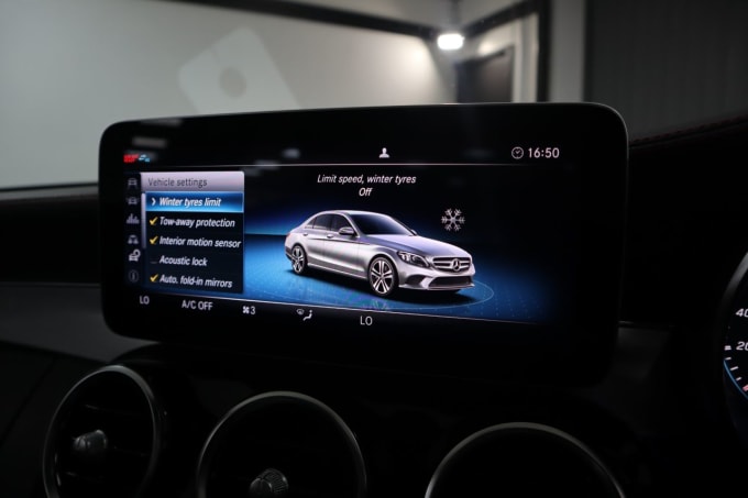 2025 Mercedes-benz C-class