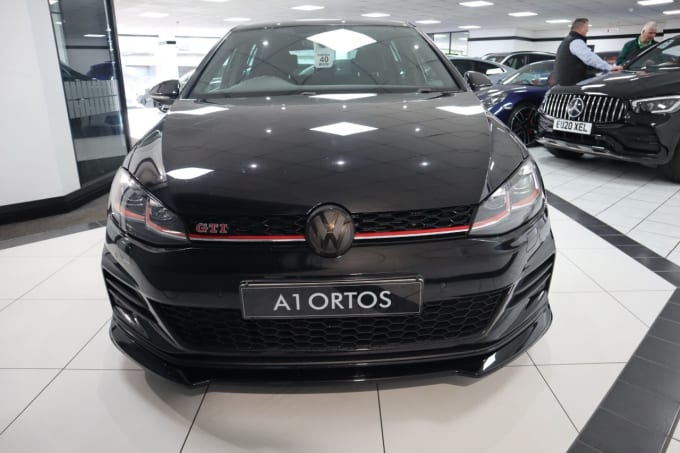 2025 Volkswagen Golf