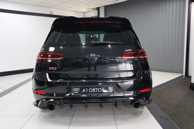 2025 Volkswagen Golf