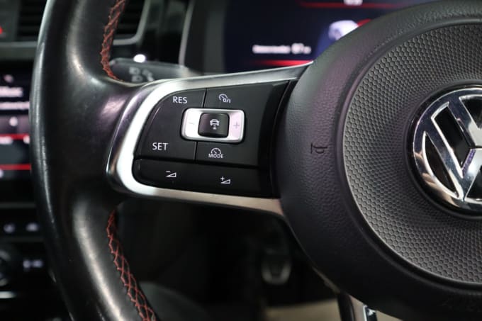 2025 Volkswagen Golf
