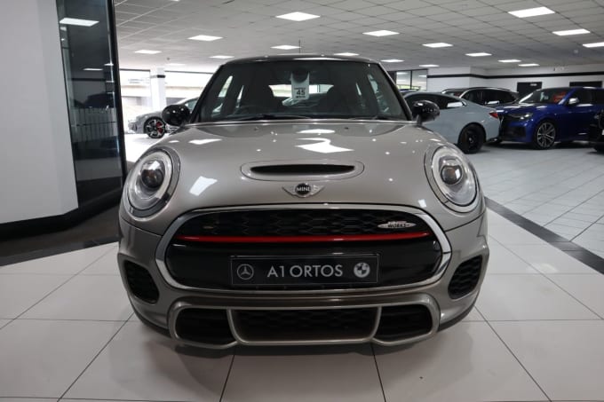 2025 Mini Hatch