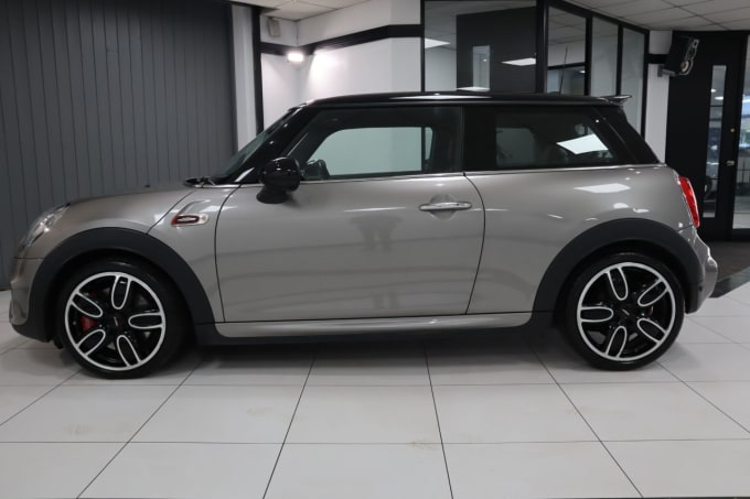 2025 Mini Hatch