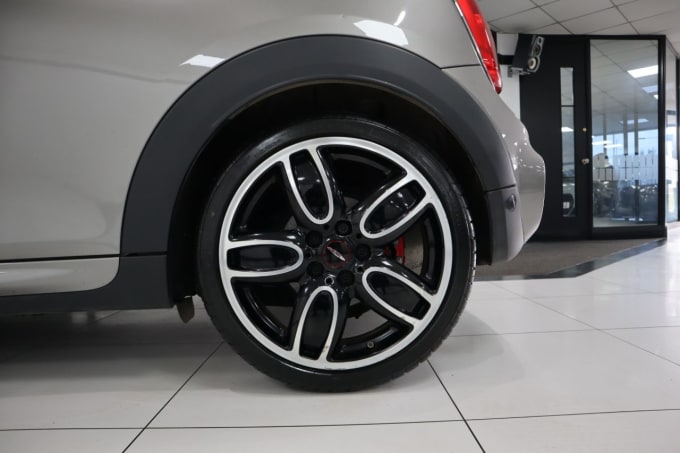 2025 Mini Hatch