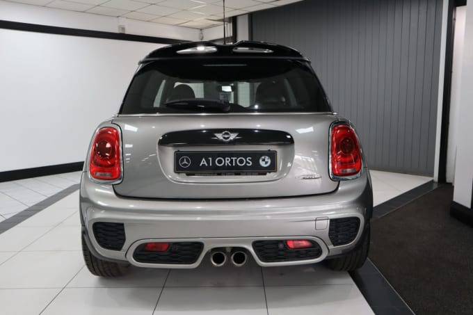 2025 Mini Hatch