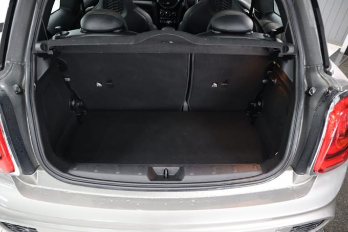 2025 Mini Hatch
