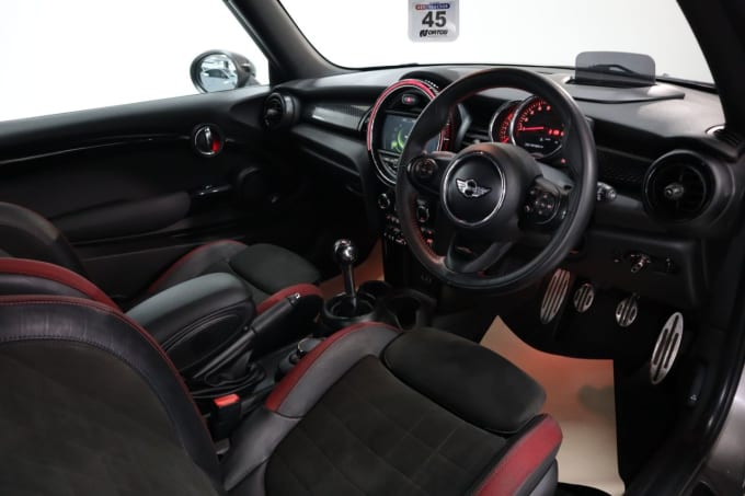 2025 Mini Hatch