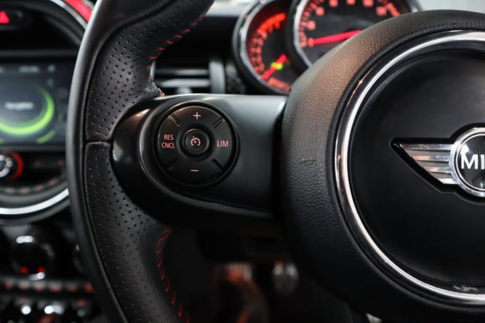 2025 Mini Hatch