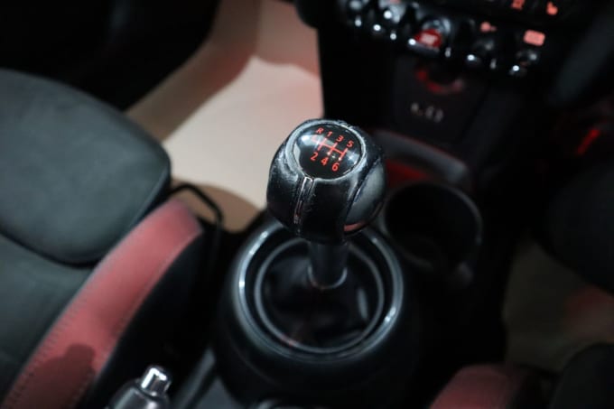 2025 Mini Hatch
