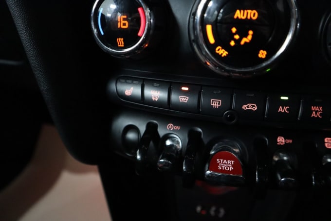 2025 Mini Hatch