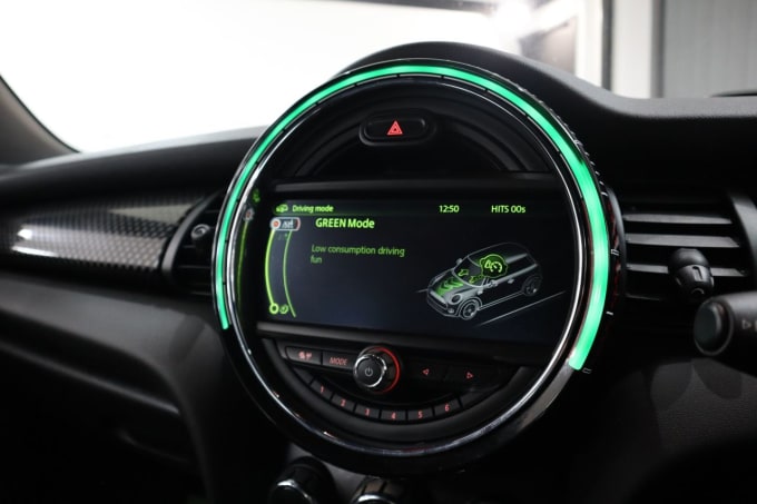 2025 Mini Hatch