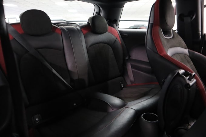 2025 Mini Hatch